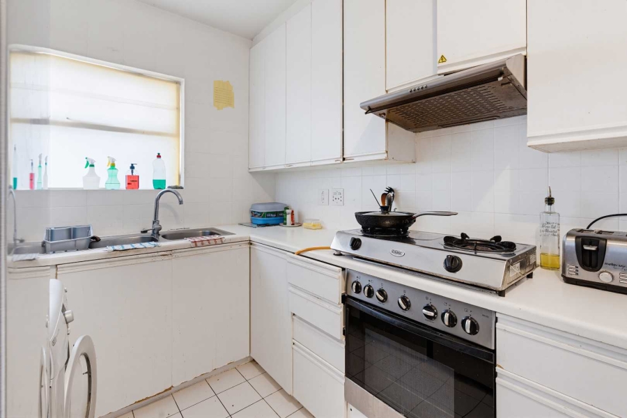 2 Bedroom Property for Sale in Sea Point Western Cape